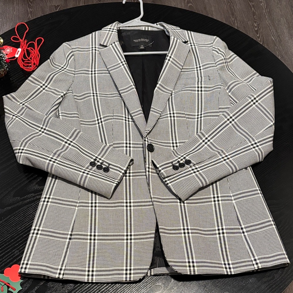 Banana Republic Black and White Long and Lean Checkered Blazer Women’s US 14